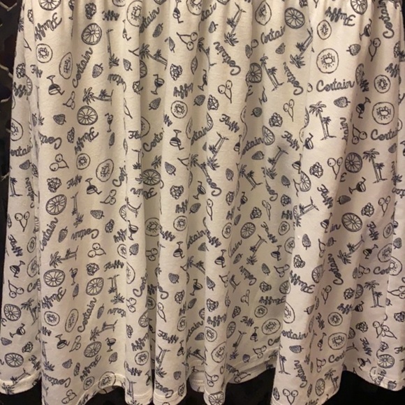 White Summer Dress with Cocktail Tropical Designs - Picture 4 of 6